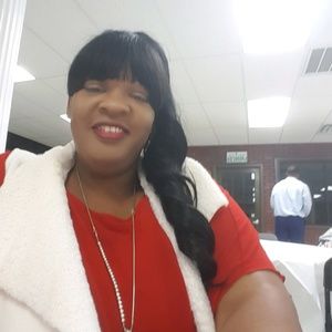 Meet your Posher, Joy